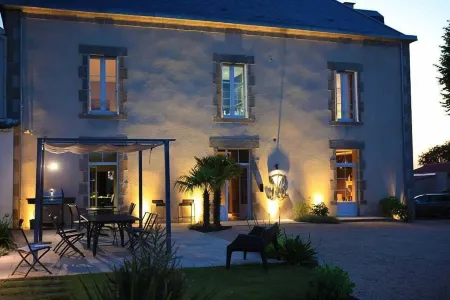 Maison Marie Barrault Отели рядом с достопримечательностью «Camping Capfun Bretèche»