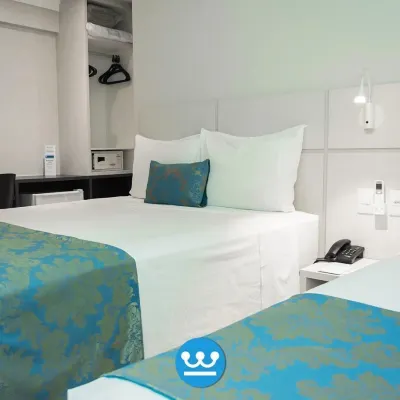 Hotel Real Executive Hoteles cerca de Polo Empresarial Goiás