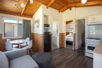 Middle Rock Holiday Resort Anna Bay Hotels in Salamander Bay