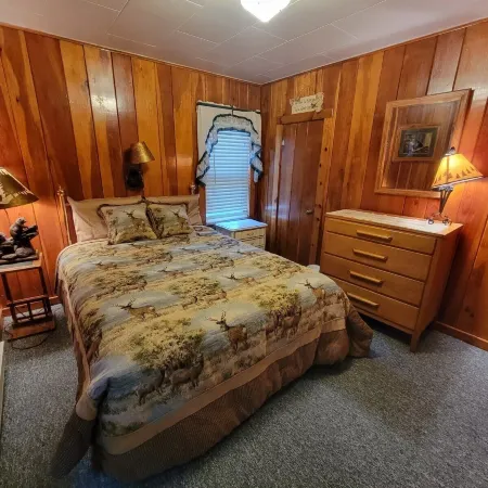 Wagon Wheel Hotel