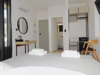 Fotilia Hotel - 2-Star
