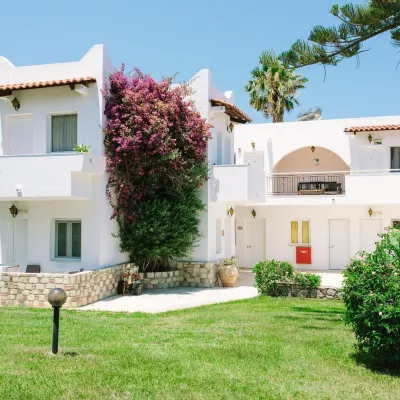 Ampavris Family Apartments Hotels in der Nähe von Antike Agora