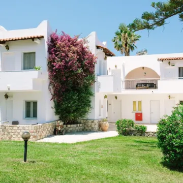 Ampavris Family Apartments