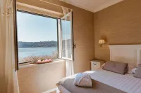 Hotel la Culla Del Lago Hotel dekat Chiesa di San Tommaso da Villanova