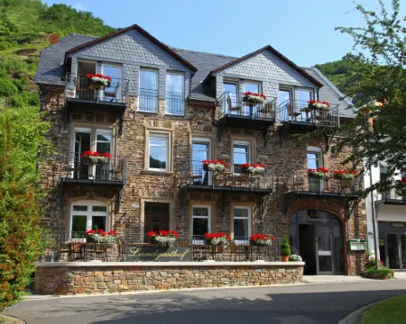 Das Gästehaus in Valwig ヴァルヴィヒのホテル