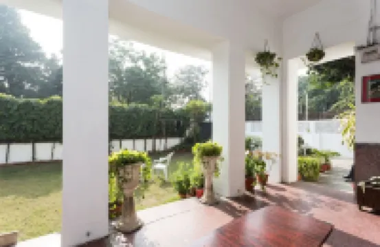 Eleven Bed & Breakfast Hoteles cerca de Nizamuddin Railway Station