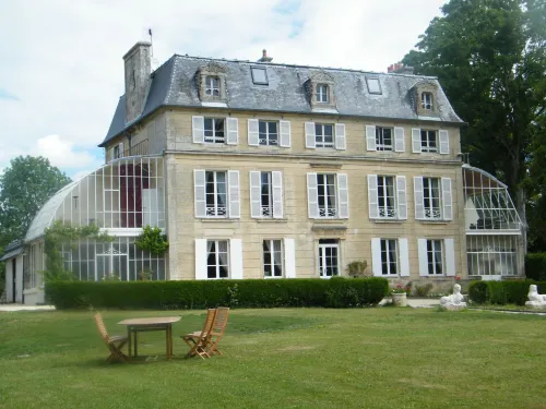 Chambres d'Hôtes Château de Damigny Hotel a Saint-Martin-des-Entrees