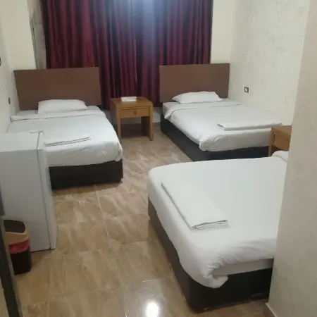 Al-Houriat Hotel