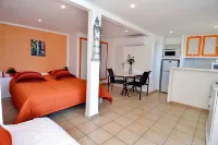 Lou Trelus Hotels near Le Paddock Plage Privée Sainte Maxime