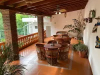 Hostal Casa Blanca Hotel di Comala