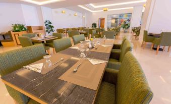 Iridium Hotel
