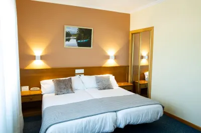 Hotel Rosalía Hotels near Jardin Botanico Artistico