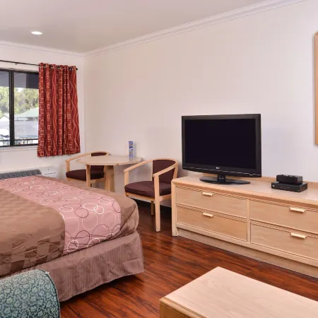 Americas Best Value Inn & Suites Clearlake Wine Country