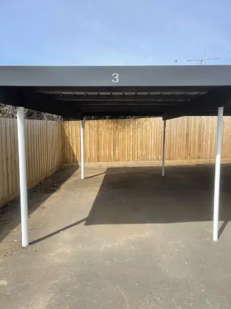 Botanic Racecourse Отели в г. Уоррнамбул