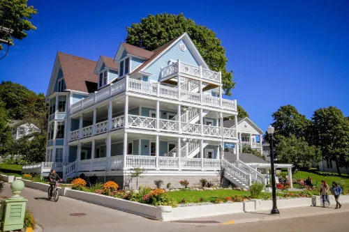 Harbour View Inn
