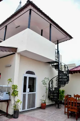 Forodhani Park Hotel