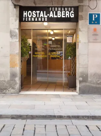 Hostal Fernando Отели рядом с достопримечательностью «Дом Бруно Куадроса»