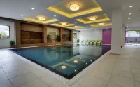 Narayani Heights, Ahmedabad Hotels in Gandhinagar