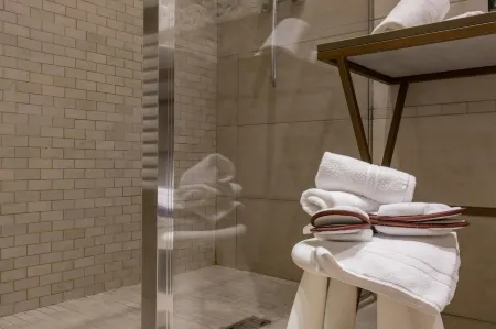 Residenza Bonifacio - Adults Only Отели рядом со станцией Железнодорожная станция Верона Порта Нуова