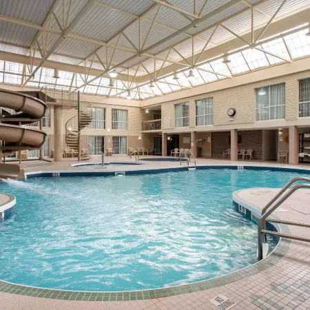 Clarion Hotel & Suites