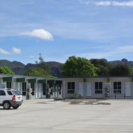 Dooley's Tavern & Motel Springsure