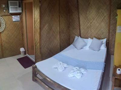 Guanna's Place Room and Resto Bar