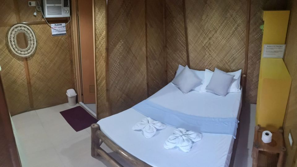 Guanna's Place Room and Resto Bar