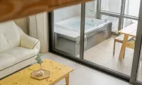 Yeosu Sunset Hostel and Pension - Hot Tub
