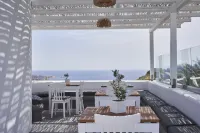 Apanemo Hotel & Suites