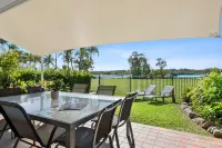 Cayman Quays Hotel a Tewantin
