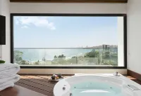 The GrandResort - Limited Edition by Leonardo Hotels - Hot Tub