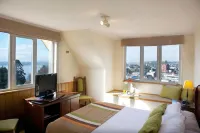 Park Inn by Radisson, Puerto Varas فنادق في 