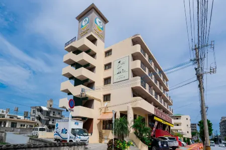 Little Santa Отели рядом с достопримечательностью «Futenma-gu»