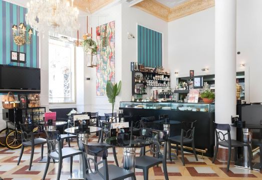 2. 아드리아노 부티..