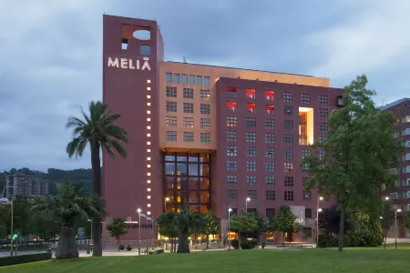 Melia Bilbao Отели рядом со станцией Музей Гуггенхайма в Бильбао