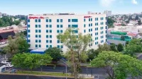 Hampton Inn by Hilton Guadalajara/Expo Отели рядом с достопримечательностью «Университет Гвадалахара»