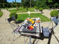 Domaine la Bastide Отели в г. Моризес