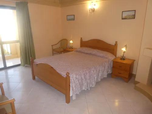San Antonio Guesthouse Hotels in Xlendi