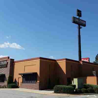 Hampton Inn Commerce Hotel Exterior