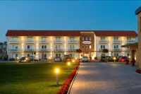 Landhotel Butjadinger Tor Hotels in Brake
