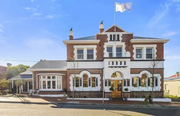 錫格尼老銀行酒店