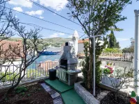 Guest House Ćuk โรงแรมในดูบรอฟนิก