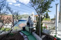 Guest House Ćuk Hotels in Lozica