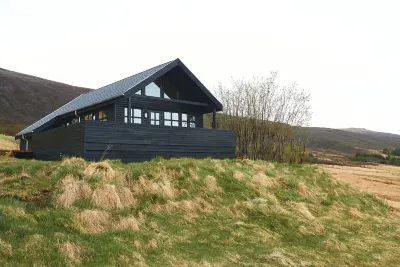 Geysir Cabin - Next to Geysir & Gullfoss Hotels near Hlauptungufoss