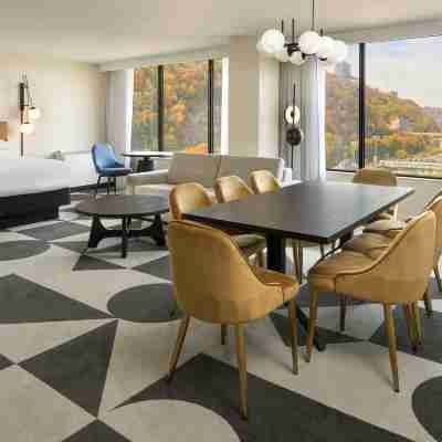 Sheraton Pittsburgh Hotel at Station Square Rooms