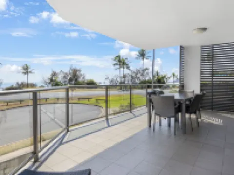 Beaches on Lammermoor Apartments Hotels in Yeppoon