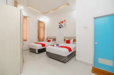 RedDoorz near Palembang Trade Center Hotel dekat GKII Sekojo Palembang