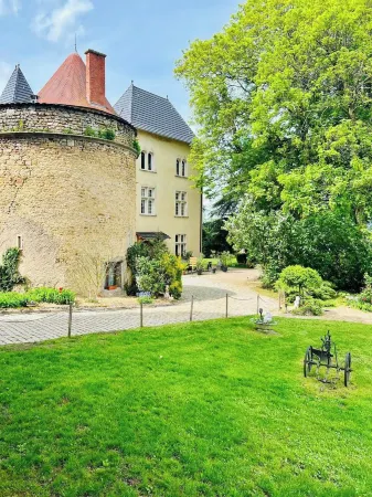 Bed and Breakfast le Château de Morey Отели в г. Понт-а-Муссон