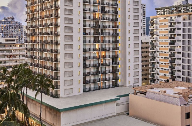 Waikiki Resort Hotel