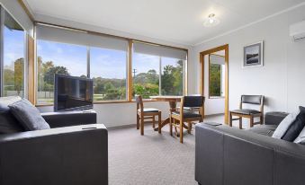 Marsden Court Apartments Now Incorporating Marsden Court and Sharonlee Strahan Villas